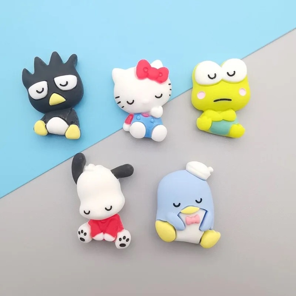 Sleeping Sanrio 😴💤 - Picture 2 of 6
